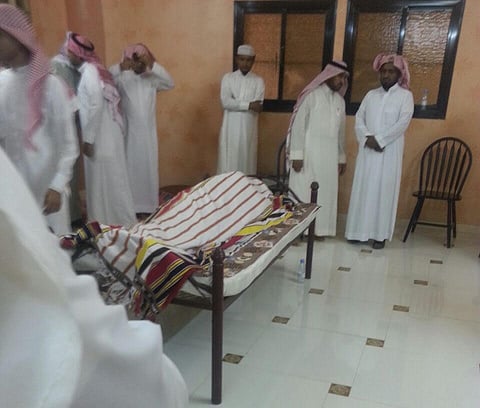 شقيق "وشيلي": جئت من الجبهة لدفن "غانم".. وسأعود لدحر المعتدين