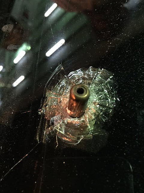 شاهد.. رصاصة طائشة "تزور" طوارئ مستشفى الخرمة العام!