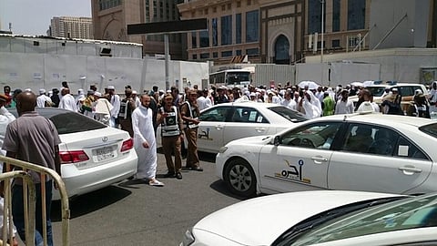 "مرور مكة" يلزم سائقي الأجرة بتشغيل العداد ويخالف بعضهم