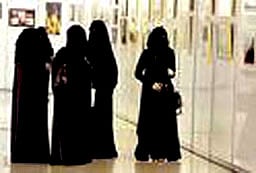 أمهات خريجات الثانوية علمي يناشدن "الدخيل" باستثنائهن من الـ 80%