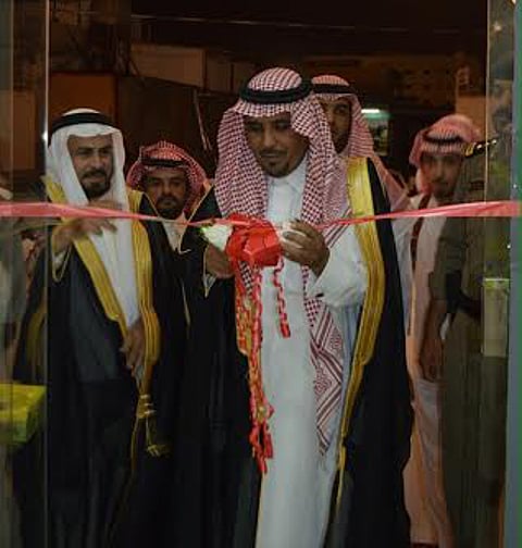 محافظ سراة عبيدة يفتتح مكتب هيئة الإغاثة العالمية