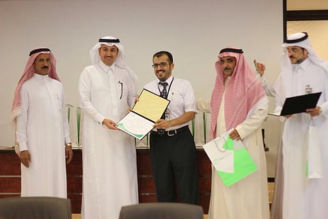 هدايا وإفطار في حفل قيادات مطار "خالد الدولي"