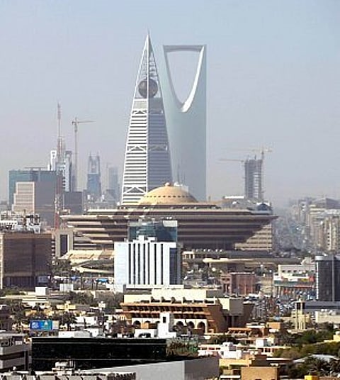 الجهات والمصالح الحكومية تستأنف العمل الرسمي.. غداً