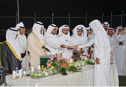 قصائد وطنية في احتفالات العيد ببدر الجنوب برعاية المحافظ