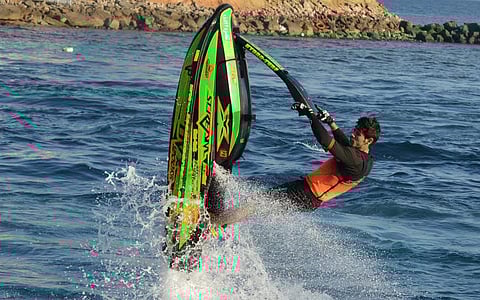 شاهد .. أبطال الدبابات البحرية يبهرون زوار مهرجان أملج