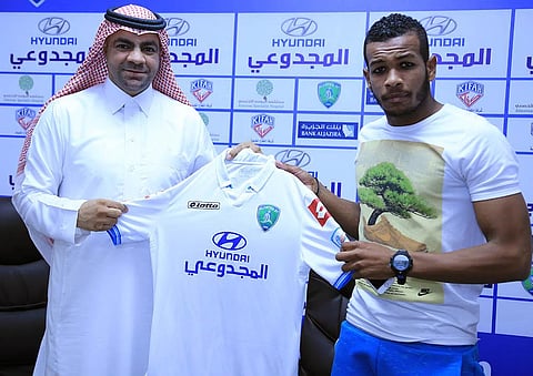 "الفتح" يوقع مع "البليهي".. ويواجه "الترجي" ودياً غداً