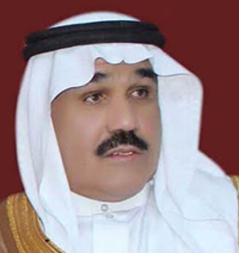 مدير تعليم تبوك يعزي ذوي المعلمة رحمة الحويطي