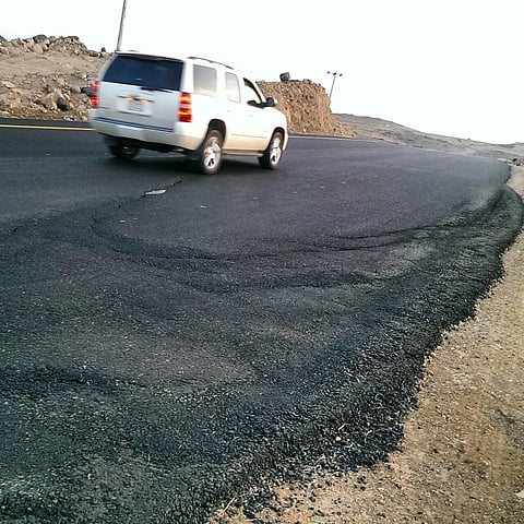 "طرق الباحة": لا طبقة أسفلتية على أخرى بمشروع صيانة وقائي