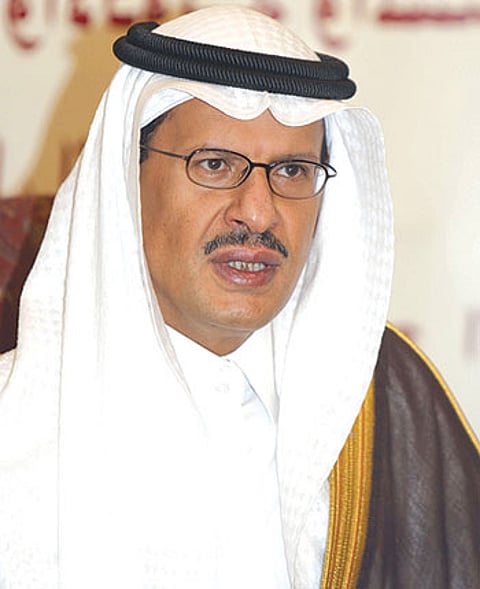 عبدالعزيز بن سلمان .. تطلعاتٌ لدور مؤثّر في حل أزمة "الخفجي"