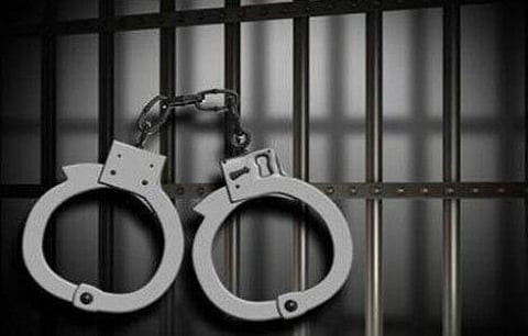 البحث الجنائي بالقصيم يطيح بلص كيابل الكهرباء