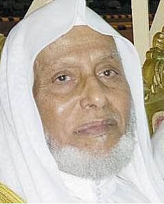 محافظة القنفذة تودع المؤرخ حسن الفقيه بعد صراع مع المرض