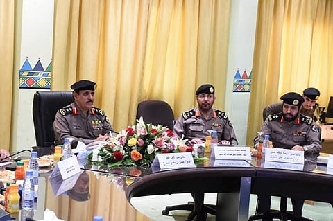 "المحرج" يعقد اجتماعاً مع القيادات الأمنية بشرطة عسير