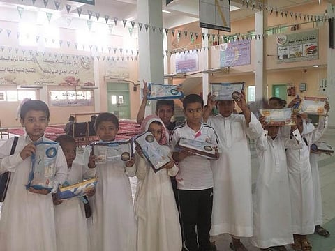 طلاب شرورة يبدأون عامهم الدراسي مع مشروع "وجبتي"