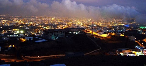 شرطة عسير تطيح بعصابة تخصصت بسلب وسرقة الوافدين