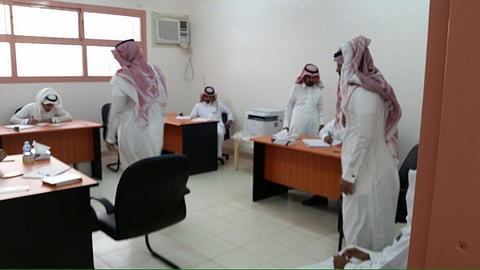 المراكز الانتخابية بنجران ومحافظاتها تواصل استقبال الناخبين