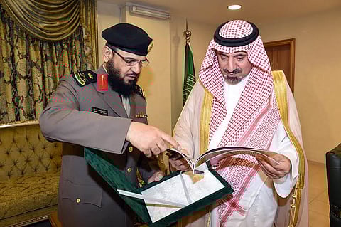 أمير نجران يحُثّ على ضرورة تطوير برامج تأهيل السجناء