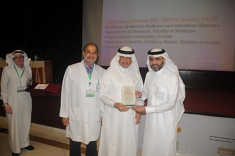 "عسيري": لدينا العديد من البرامج والكوادر لمكافحة عدوى المنشآت