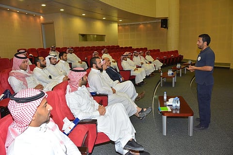 "موهبة" تنظم دورة الإسعافات الأولية لمنسوبيها