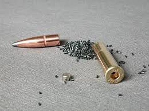 طفلٌ يصيب شقيقه بطلقة "ساكتون" في عرعر