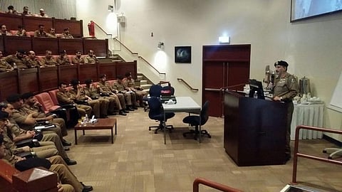 "القحطاني" يستعرض استعدادات أمن الطرق لموسم الحج