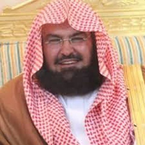 "السديس" يسلم كسوة الكعبة الجديدة لكبير السدنة.. غرة ذي الحجة