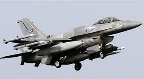 طائرات التحالف تدمر المعسكر "19" في بيحان بشبوة