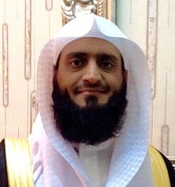 "خياط" يحصل على الدكتوراه مع مرتبة الشرف