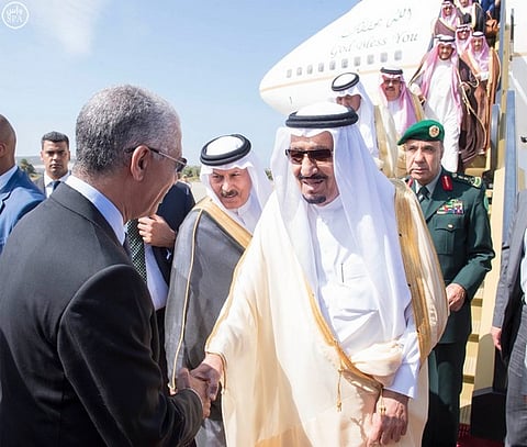 خادم الحرمين الشريفين يصل إلى طنجة بالمملكة المغربية