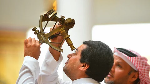 "الزعاق" لـ "سبق": رياح وأمطار بحر العرب أسقطت "رافعة الحرم".. وتقلبات الجو أمر متوقع