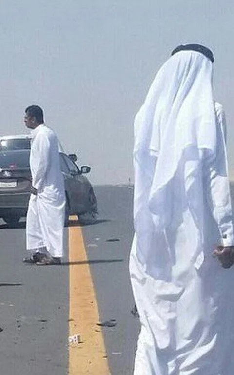 في أول يوم دراسي: حادث يجمع بين معلم و5 طلاب بجازان