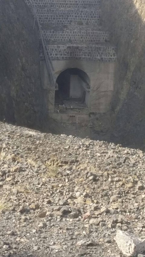 "التحالف" يقصف نفقاً إستراتيجياً بوسط صنعاء يمتد إلى قصر نجل المخلوع