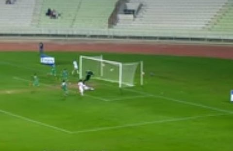 بالفيديو.. شبابي سابق يهدر أغرب فرصة في الدوري الكويتي