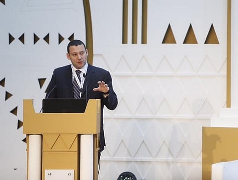 خبير أمريكي مسلم يستعرض تجربته في إعداد "محراب الحرم المكي"