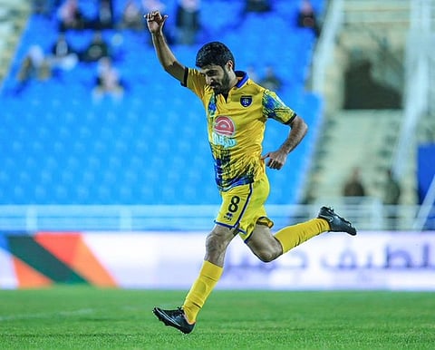 بالصور.. القادسية والخليج يكتفيان بالسلبية.. ورباعية التعاون تُغرق الوحدة