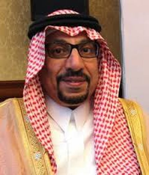 أمين عسير يوجه بعدم إسناد مشاريع جديدة للمقاولين "المتعثرين"