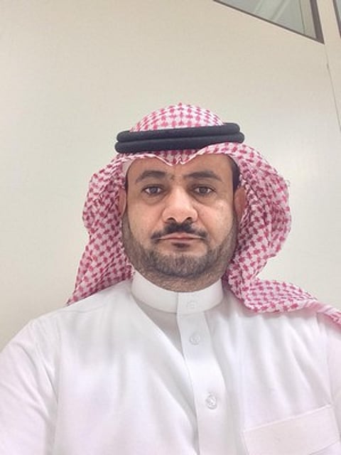 "السبيعي" يحصل على دورة القيادة المدرسية