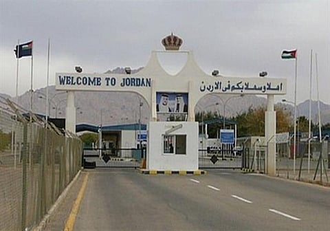 ضبط شخص حاول تهريب مخدرات عبر الحدود مع الأردن