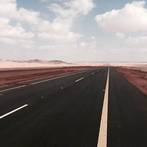 "نقل تبوك" تفتتح المرحلة الأولى من ازدواج طريق شرما