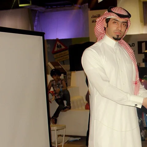 طلاب يطلقون هاشتاق: "لا الغاء_تخفيض_تذاكر_الطلاب"