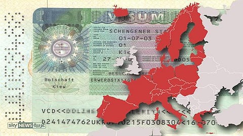 أوروبا تدرس تعليق العمل بنظام "الشنغن" لعامين