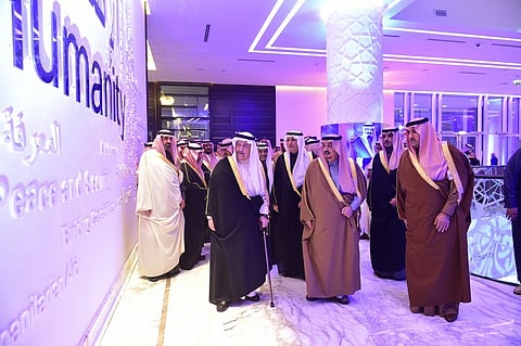 بالصور.. أمير الرياض يدشن المشاريع المستقبلية لمؤسسة الملك عبدالله الإنسانية العالمية