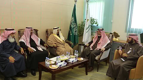 "مدير جامعة شقراء" يستقبل محافظ مرات وجمعاً من أهالي المحافظة