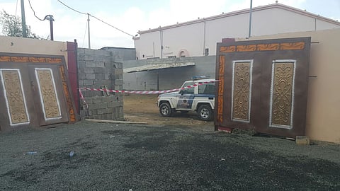 شاهد.. حريق بـ "عقلة جازان" ينهي حياة طفلين توأمين