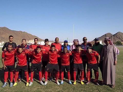 "فريق القيصومة" يتأهل للأولى ويدخل التاريخ بدون هزيمة