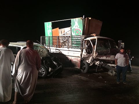 إصابة 10 أشخاص في حادث تصادم بطريق ينبع - المدينة