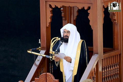 "السديس" في خطبة الحرم المكي: القصاص سياج حماية للمجتمع