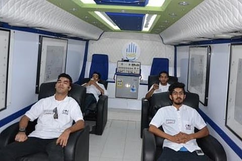 "عيادات متنقلة" لمحاربة التدخين بكلية الاتصالات بجدة بالتعاون مع "كفى"