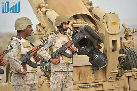 الطوال .. إصابة مقيميْن اثنيْن إثر سقوط مقذوفات أُطلقت من داخل اليمن