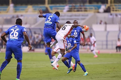 الهلال يسعى لاستعادة الصدارة .. والنصر يطمح لعودة انتصاراته