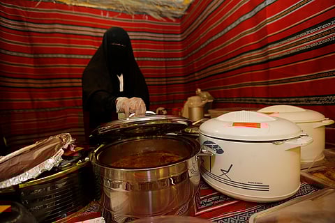 المشاركون في مهرجان أسر ذوي الإعاقة المنتجة يشيدون بإقبال الجمهور